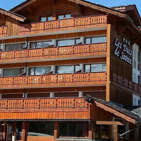 Hotel Les Ducs De Savoie Корчевел Екстериор снимка